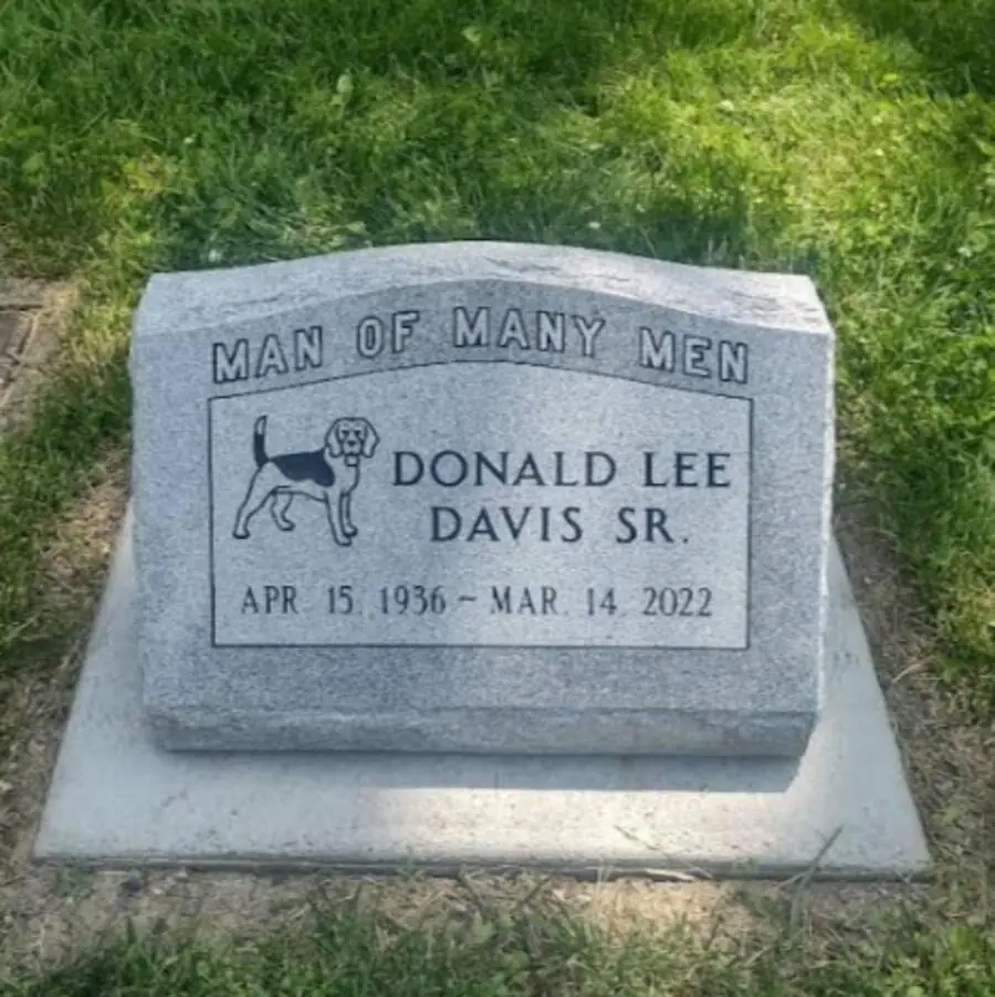 Serp-Top Granite memorial in Georgia Grey, by Stoltz Memorials